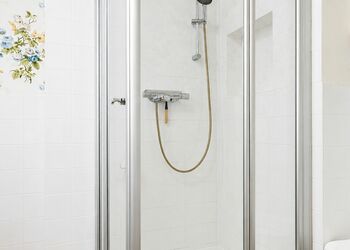 Photo: PapadoXX-Fotografie Dirk Poxdoerfer – Gänsestall holiday flat bathroom