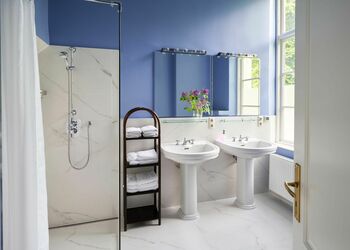 Bathroom apartment Herrenhauswohnung