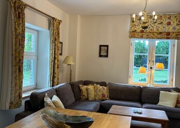 Terrassenblick Wohnbereich mit Blick in den Garten Foto © Pia Boni