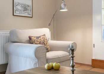 Photo: PapadoXX-Fotografie Dirk Poxdoerfer – Kaminwohnung holiday flat reading corner