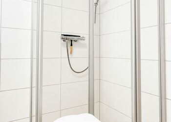 Photo: PapadoXX-Fotografie Dirk Poxdoerfer – Haus Mai holiday home shower